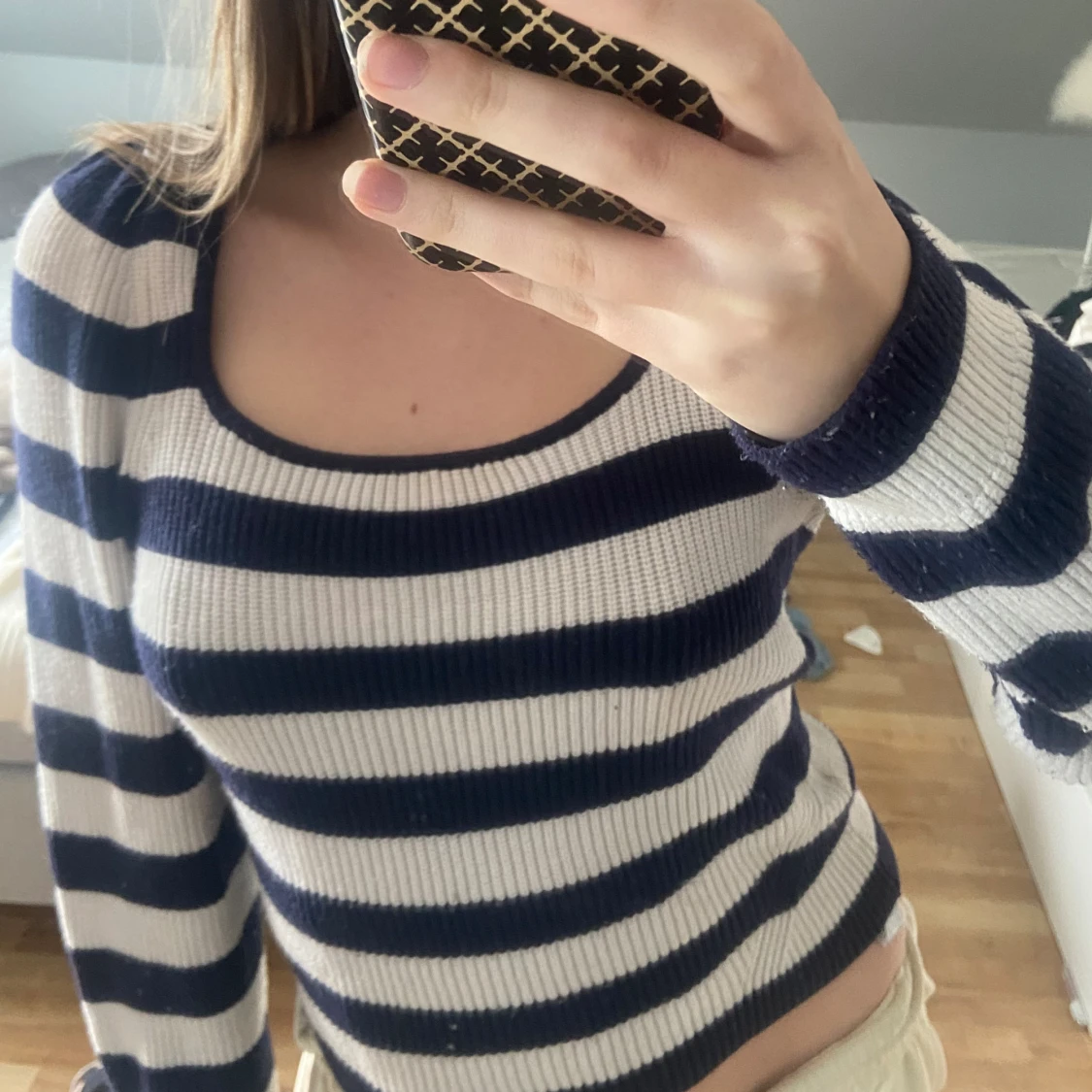 Randig stickad tröja  - 91