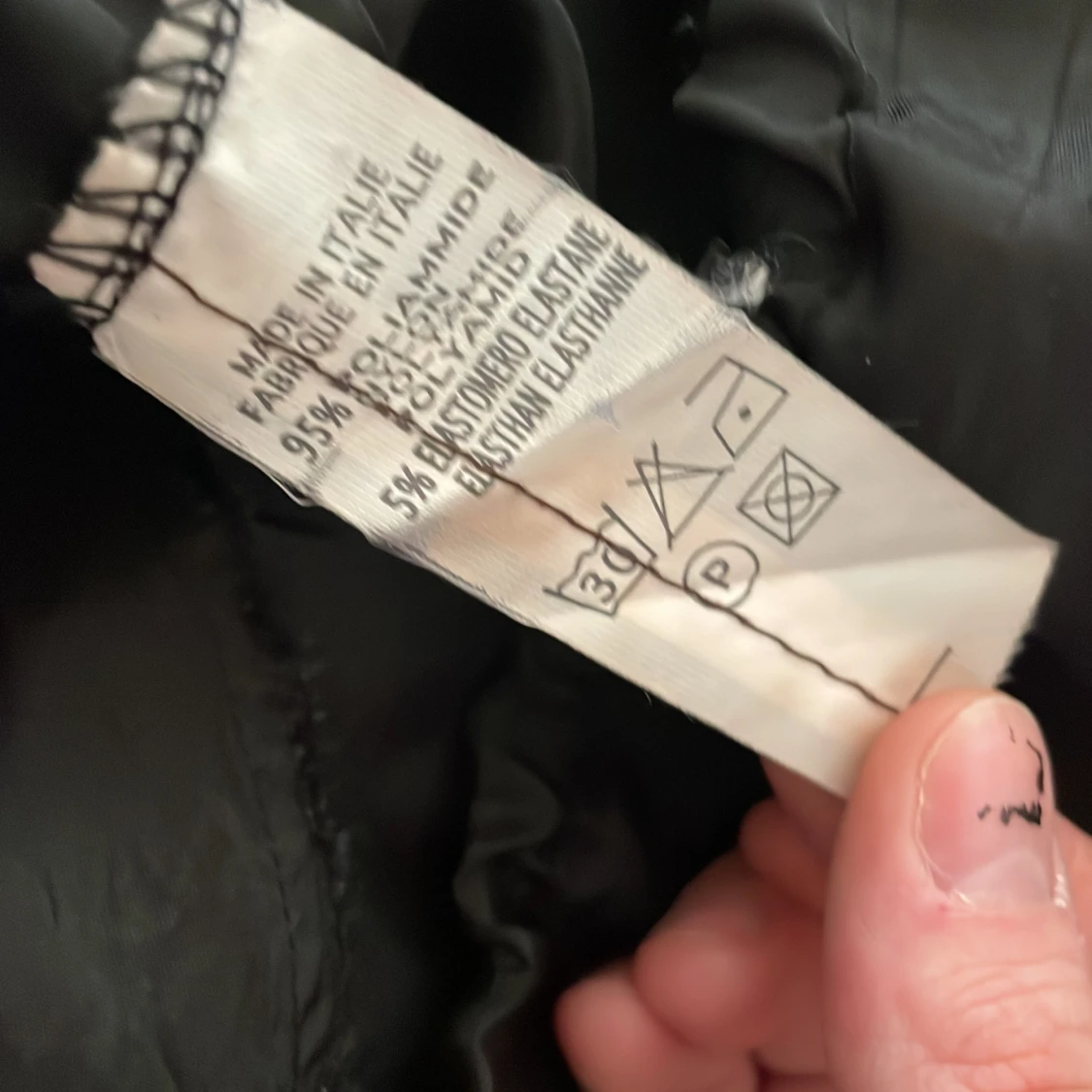 Lång svart kjol med reglerbar längd  - 3