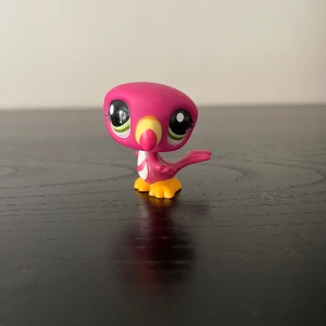 LPS #2527 - Säljer nu av mina LPS då dem legat nerpackade i flera år och knappt är använda så dem är i väldigt bra skick💕 Vid köp av fler så kontakta gärna mig privat så kan vi komma överens om ett paketpris💕 Vill ni ha fler bilder så är de bara att höra er💕 