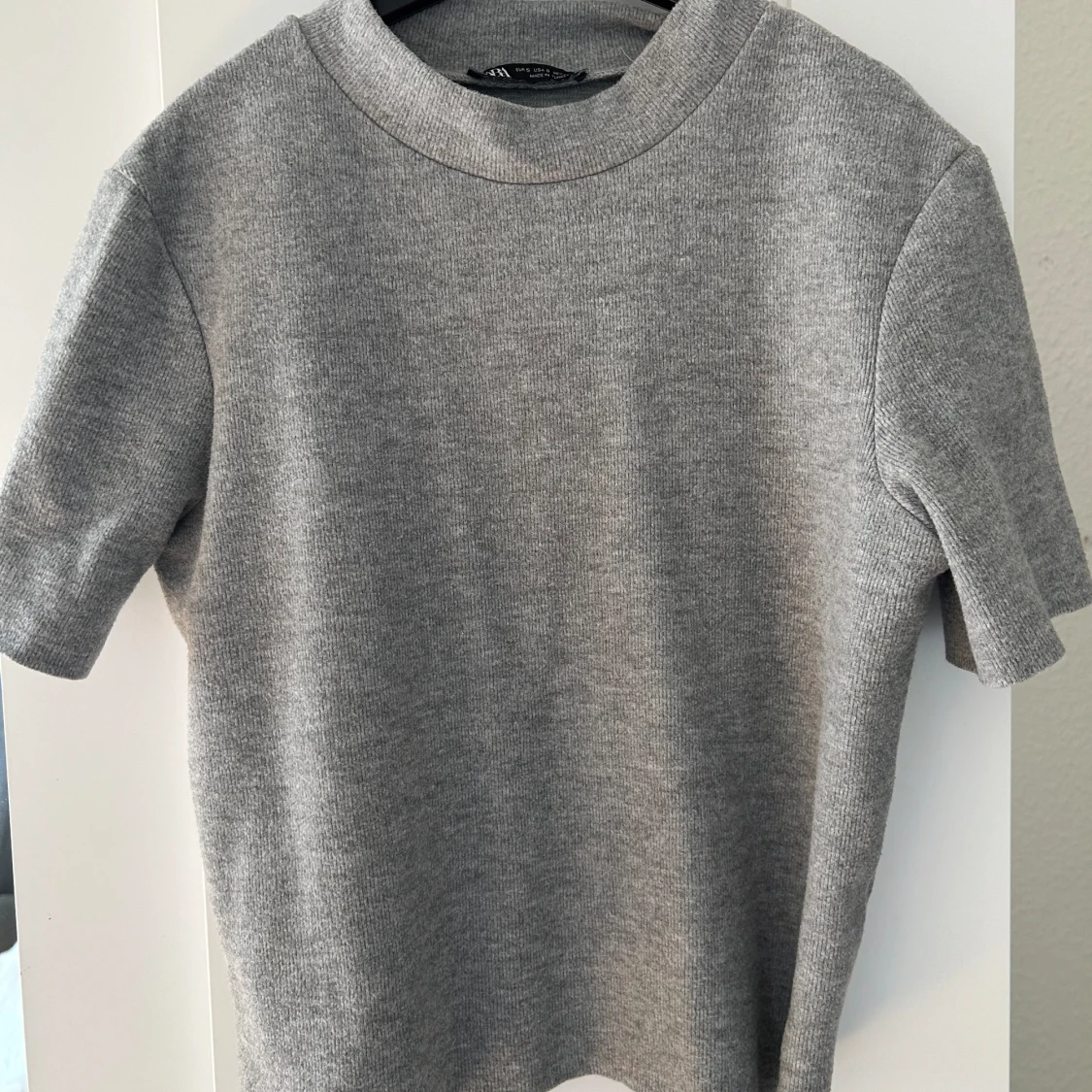 Stickad t-shirt zara - 90