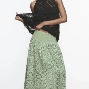 Intresse koll på denna kjolen!💓 Aldrig andvänt den utan bara provat den, lappen är till och med kvar💓. Jätte fin till sommaren. Hör av er om ni har några frågor💓 - Bra skick!!💓