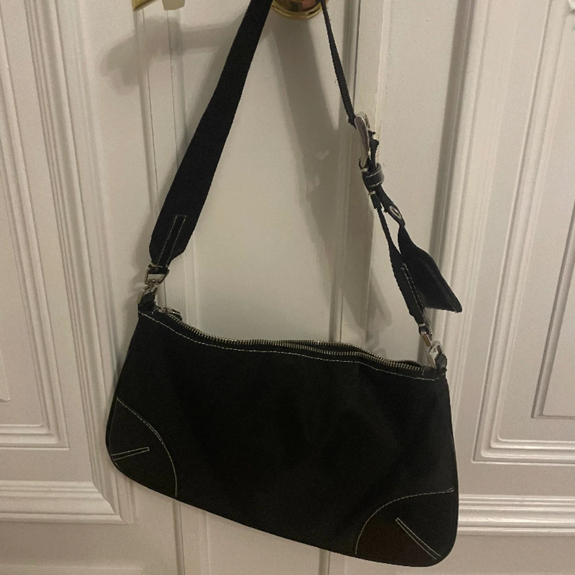 Svart väska - 90