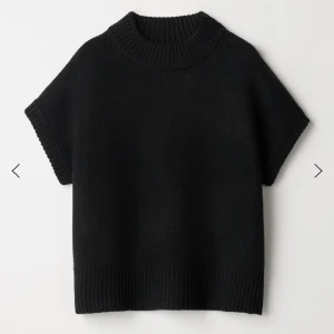 Soft goat tröja - Jätte fin svart kortärmad tröja! Storlek S. 