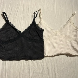 2 st h&m linnen!  - 2 stycken supergulliga h&m linnen i storlek s. Köp båda för 55 kronor eller 1 för 30 kronor (: 