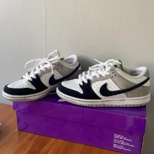 Dunks  - Dunks i storlek 38,5 ❤️ har använt de men de är i väldigt bra skick 