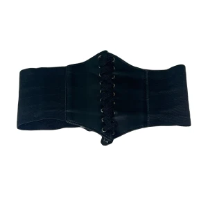 korsett - korsett från SHEIN❣️ väldigt stretchig, lite sliten på längst ut på snöret men det märks inte