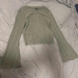 Tröja  - Bra skick.