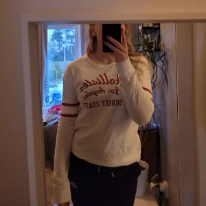 Hollister sweatshirt - Iprincip oanvänd 🫶🏼