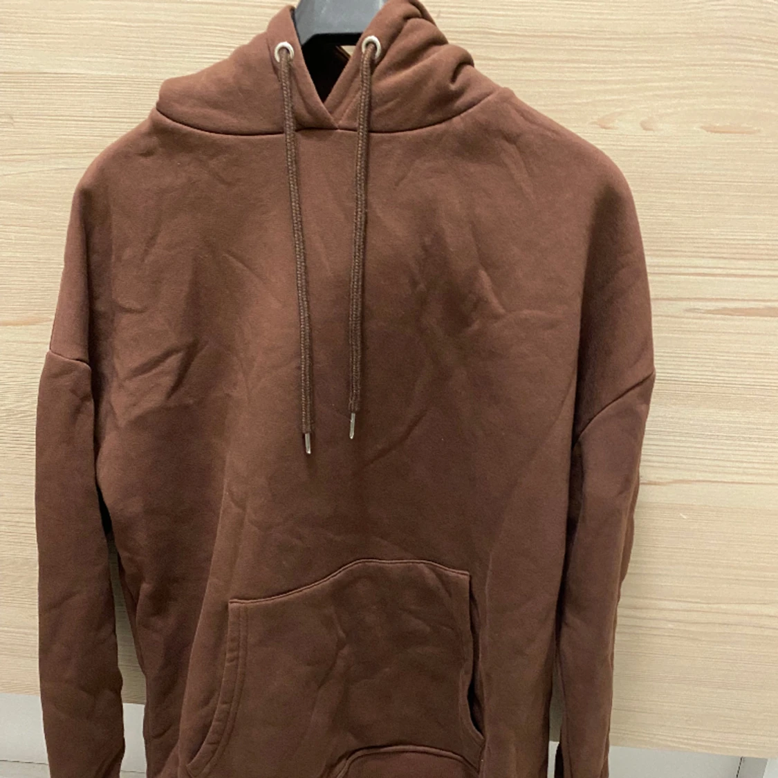 Brun hoodie