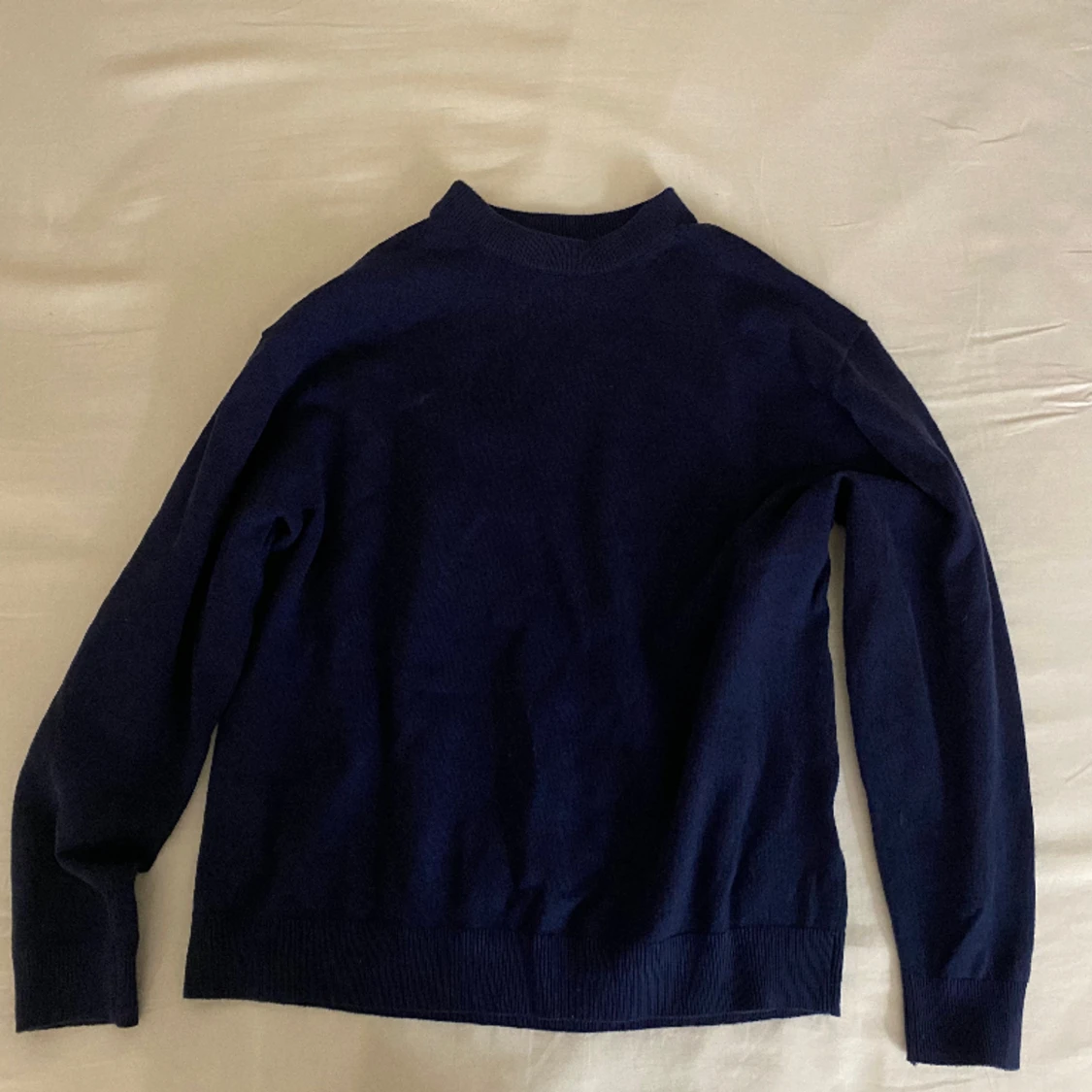 Marinblå tröja - 91
