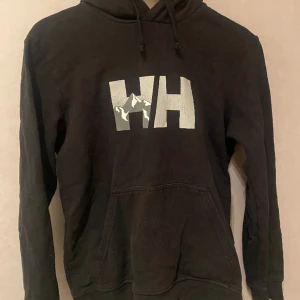 Helly Hansen hoddie  - Fint skick!! Herrmodell i storlek S! 