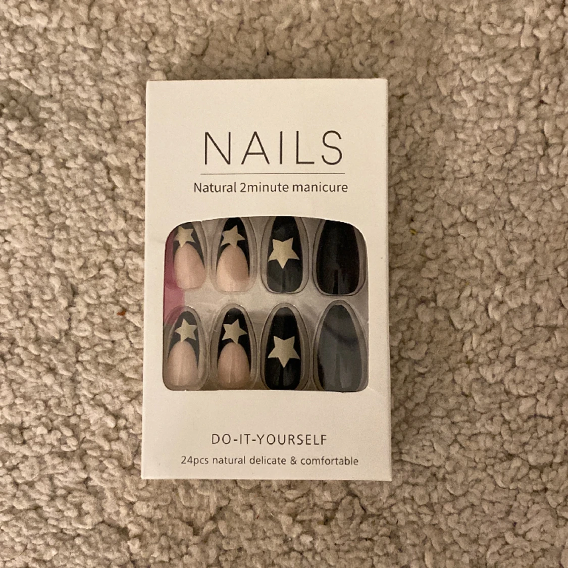 Press on nails 