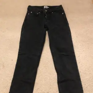 Fina jeans från lager 157 i modellen icon. Använda ca. 4 ggr 