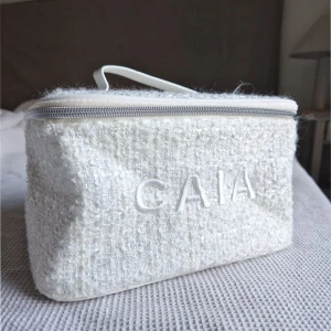 Caia Necessär - Helt oanvänd caia necessär! Pris kan diskuteras. Skriv för egna bilder 🩷