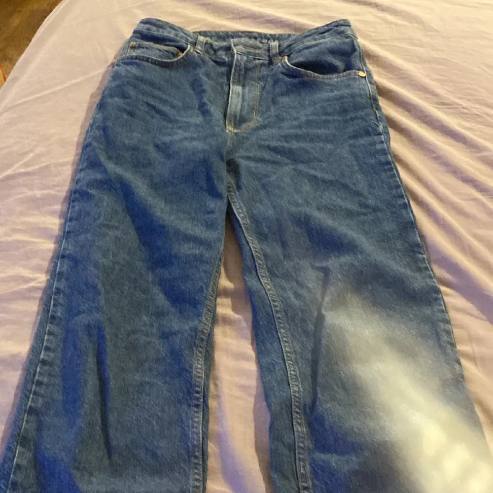 Fina jeans som jag inte använder längre, bra skick! (Tower size 28 Length 32). Jeans & Byxor.