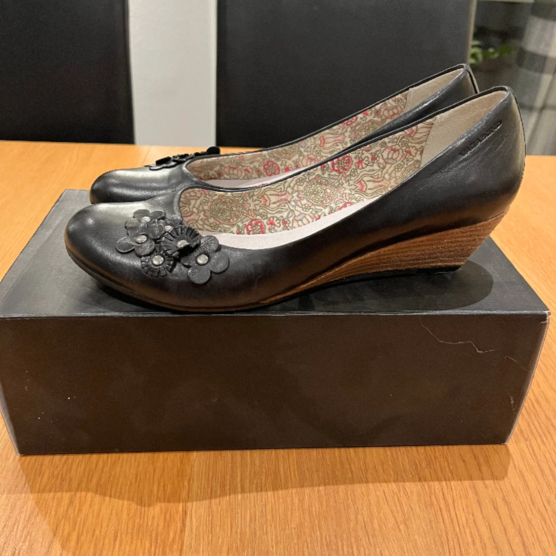 Finskor vagabond  - 90