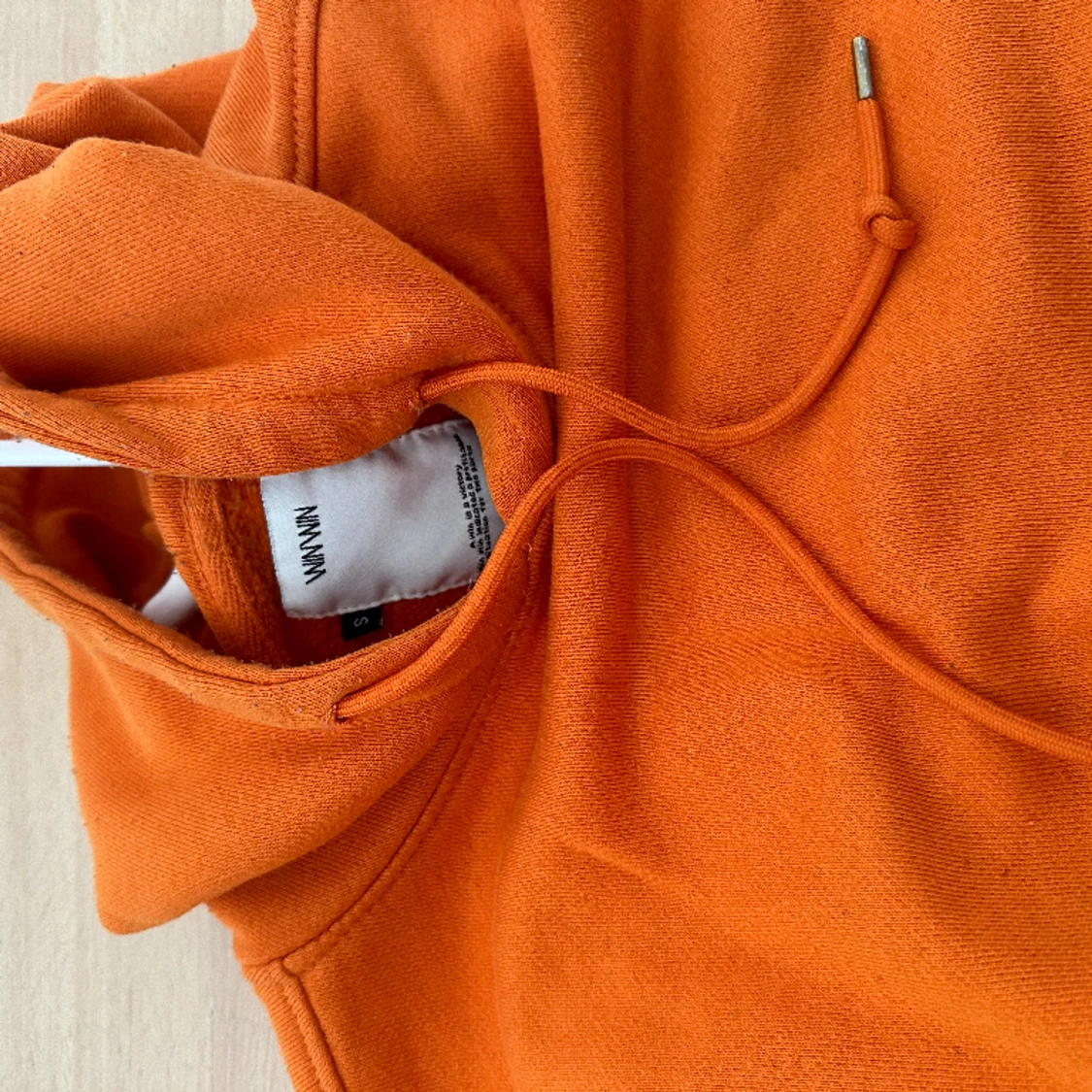 Orange hoodie från winwin  - 90