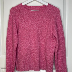 VM doffy tröja - Säljer en oanvänd doffy tröja då ja redan har e sån. Nypris 249kr. Storlek xs. Kontakta mig vid frågor!! Klicka endast på köp nu och du vet att du ska köpa!💕