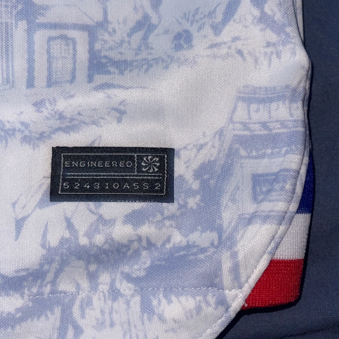 Frankrike bortaställ - 90