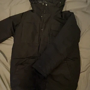 Everest vinterjacka - Varm och skön vinterjacka från Everest. Storlek xs men passar även s