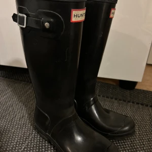 Hunter stövlar - Hela och i fint använt skick.