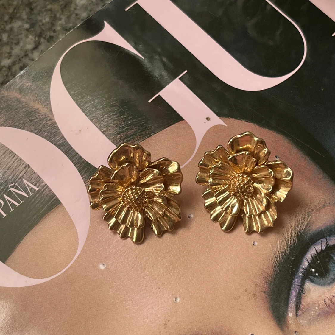 Örhängen 🌸 - 90