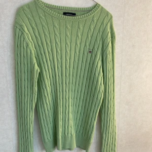 Gant tröja  - Tröja ifrån Gant, knappt använd och är som ny. Den är i väldigt gott skick