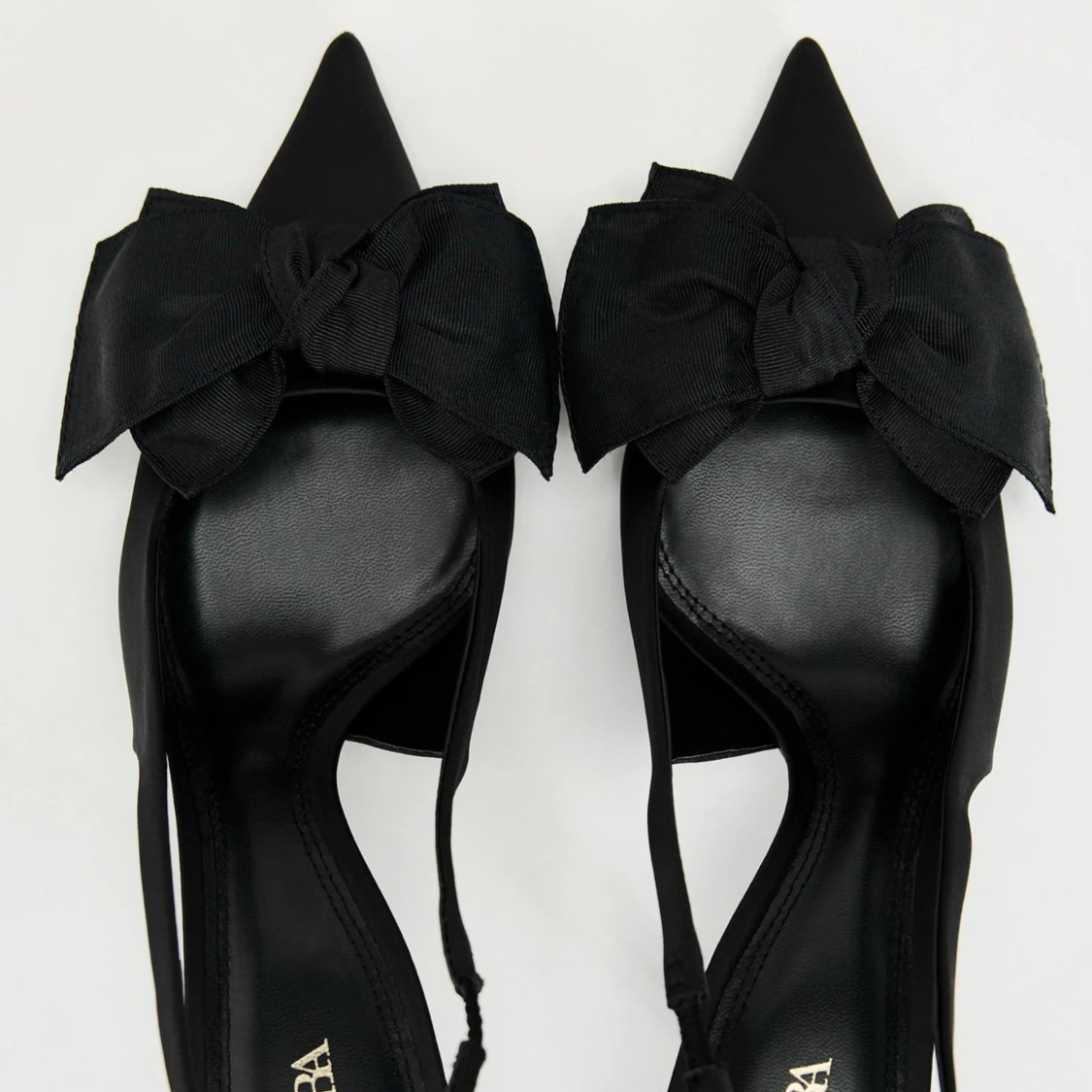 Klackskor med rosett