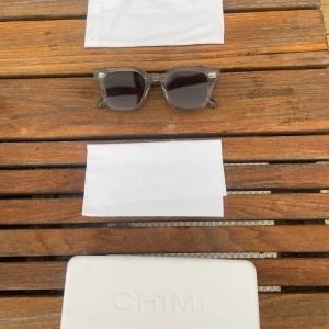 Chimi 04 grey  - I nyskick, använda Max 10 gånger. Ny pris: 1250kr