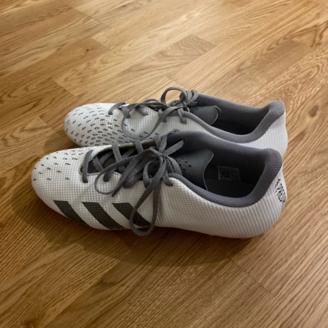 PREDATOR FREAK.4 FLEXIBLE GROUND BOOTS - 91