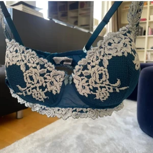 Intimissimi bh - Denna jätte fina bhn som är köpt här på plick men som tyvär inte passade💕