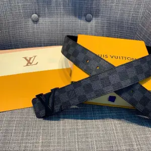 Louis Vuitton | Skick (nytt) | Storlek 115cm | Box och kvitto osv ingår | 1:1