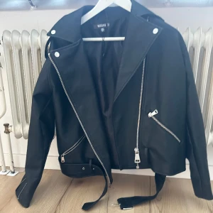 Skin jacka s - S, använd en gång 