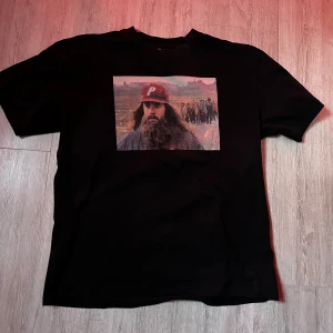 Palace t-shirt  - Använt skick cond 8/10