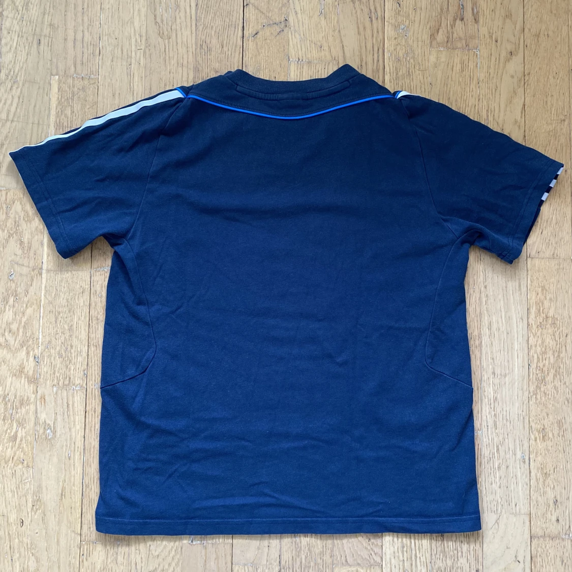 Vintage adidas tshirt - 90