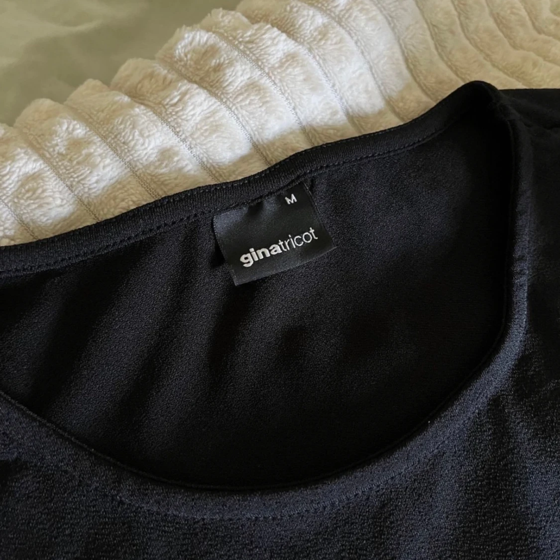 Fest-topp med meshärmar  - 91