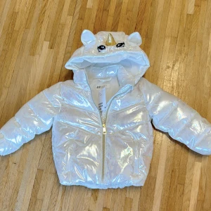 jacka för barn  - oanvänd snygg size 92 Hm