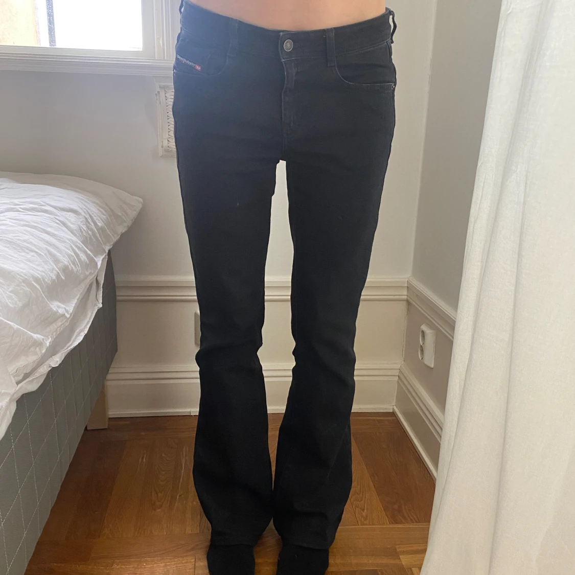 Lågmidjade bootcutjeans