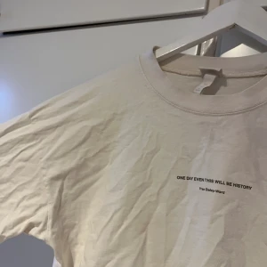 Oversized t-shirt - T-shirt med text