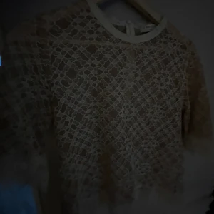 tröja -  Den är superfin har bara använt den en gång