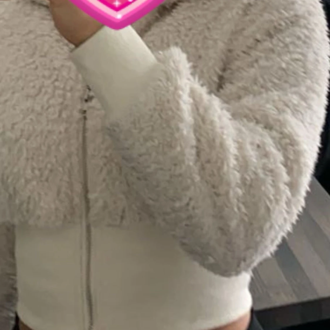Vit pälsig kofta - 90