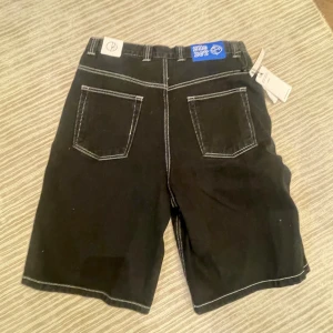 big boy polar shorts storlek M  - inte använd en ända gång. Säljer pga att de är för långa 