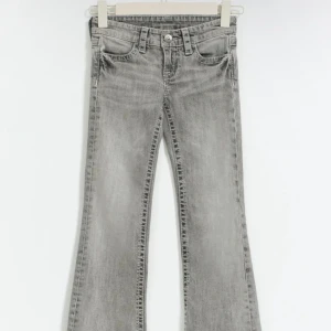 Jeans - Supersnygga jeans! Liknar truereligion jeansen! Helt slutsålda💗