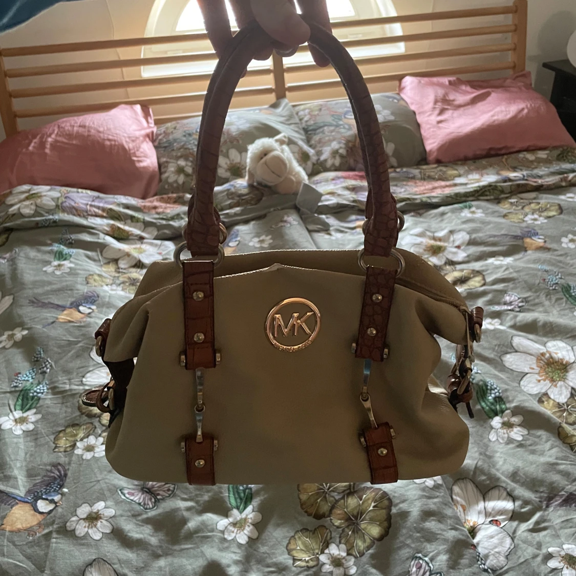 Michael kors liknande väska  - 92