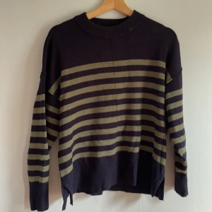 Stickad tröja  - Stickad tröja från zara