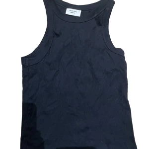 Linne från Gina tricot - Svart linne från Gina Tricot