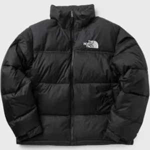 North face jacka - Har bara använt jackan en vinter, den är alldeles för stor för mig. 