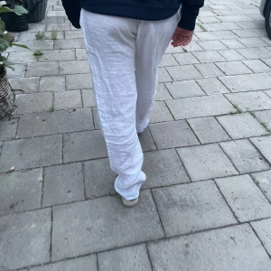 Linnebyxor - Linne byxor köpta i Kroatien. Använda en sommar.