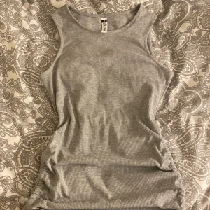 Klänning  - Vi kan diskutera om priset 