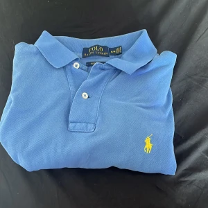 Ralph lauren pike - Skön pike från Ralph Lauren utan defekter till ett skönt pris som inte är hugget i sten så kom gärna i dm vid minsta fundering 